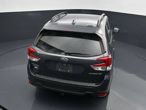 Used 2020 Subaru Forester Premium AWD/4WD image 14