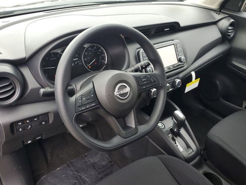 New 2024 Nissan Kicks S image 12