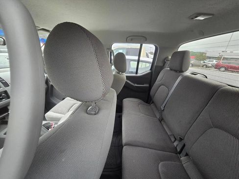 Used 2008 Nissan Frontier SE w/ SE Value Truck Pkg RWD image 5