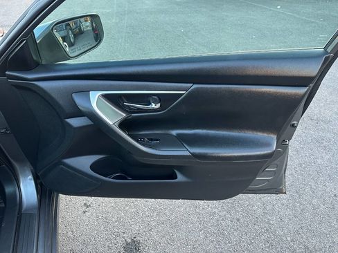 Used 2016 Nissan Altima 2.5 S w/ Power Driver Seat Package image 23