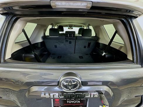 Used 2015 Toyota 4Runner SR5 image 26
