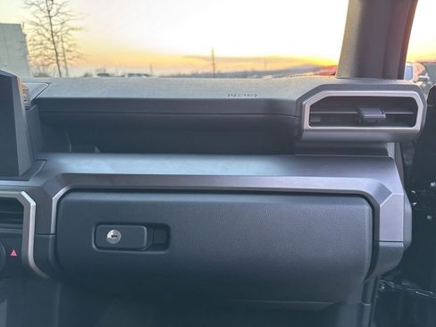 Used 2025 Toyota 4Runner SR5 image 22