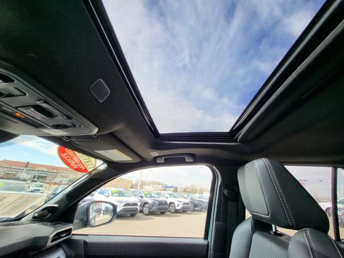 Certified 2025 Toyota 4Runner TRD Off-Road Premium image 37