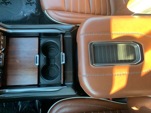 Used 2023 GMC Yukon Denali Ultimate image 24