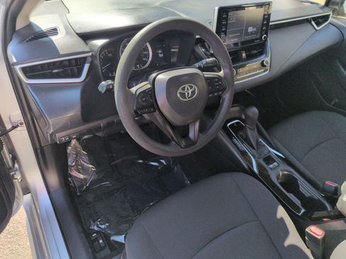 Used 2021 Toyota Corolla LE w/ Carpet Mat Package (TMS) image 2