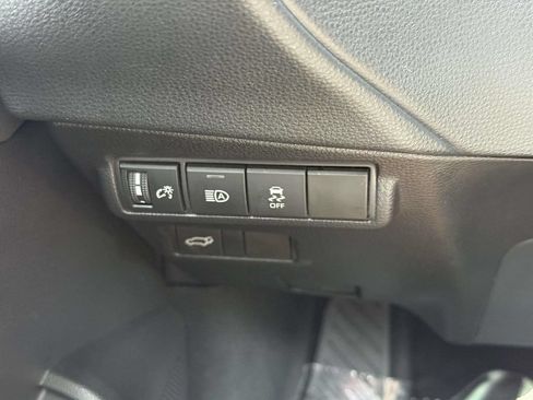 Used 2026 Toyota Corolla Cross XLE w/ Convenience Package AWD/4WD image 27