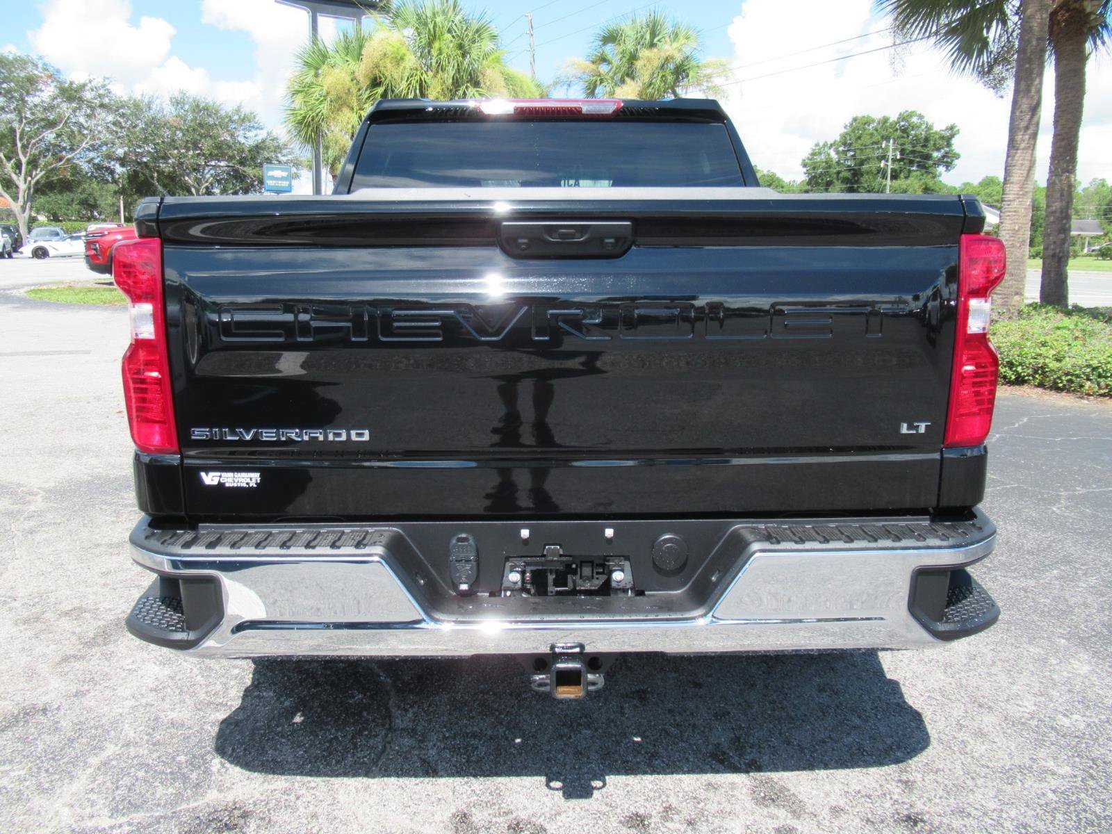 Used 2025 Chevrolet Silverado 1500 LT RWD image 7