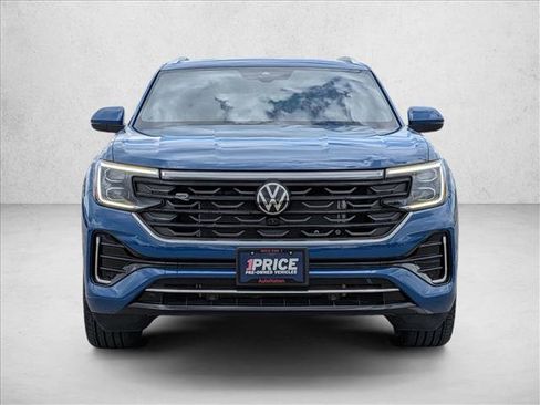 Used 2025 Volkswagen Atlas Cross Sport SEL Premium R-Line AWD/4WD image 2