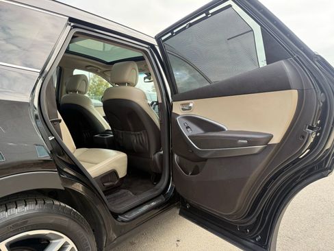 Used 2018 Hyundai Santa Fe Limited image 23