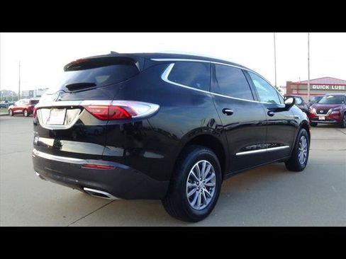Used 2024 Buick Enclave Premium image 6