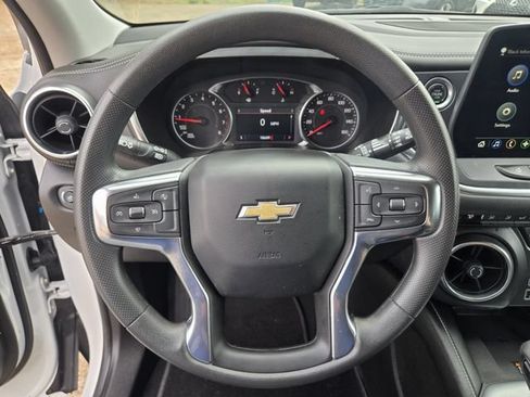 Used 2024 Chevrolet Blazer LT w/ Convenience Package FWD image 16