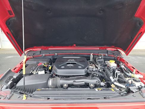 Used 2021 Jeep Wrangler Unlimited Sahara w/ Uconnect 4C Nav & Sound Group image 27