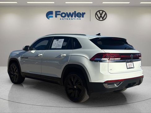 Used 2025 Volkswagen Atlas Cross Sport SE AWD/4WD image 5