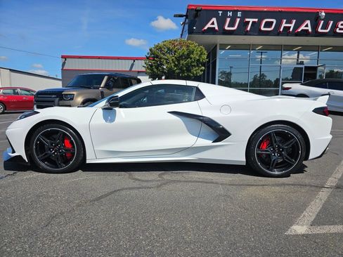 Used 2021 Chevrolet Corvette Stingray Preferred Conv w/ Z51 Performance Package RWD image 30