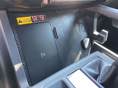 Used 2024 Toyota Tacoma TRD Sport w/ TRD Sport Upgrade Package image 24