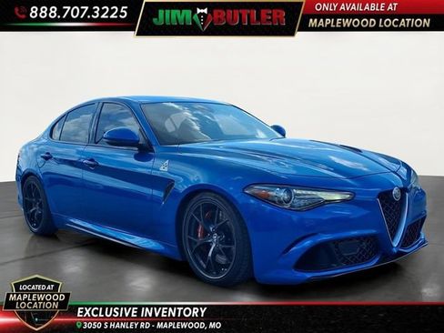 Used 2018 Alfa Romeo Giulia Quadrifoglio w/ Driver Assist Dynamic Package RWD image 23