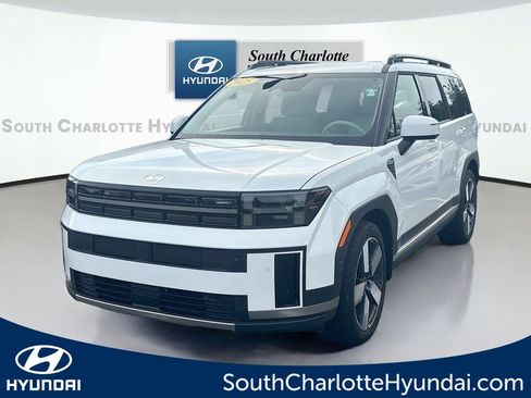 Certified 2025 Hyundai Santa Fe Limited FWD image 1