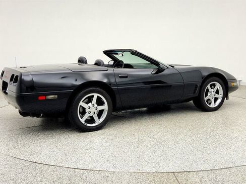 Used 1995 Chevrolet Corvette Convertible RWD image 5