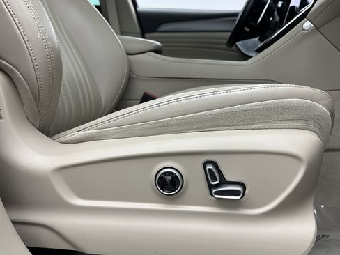 Used 2023 Maserati Grecale GT image 42