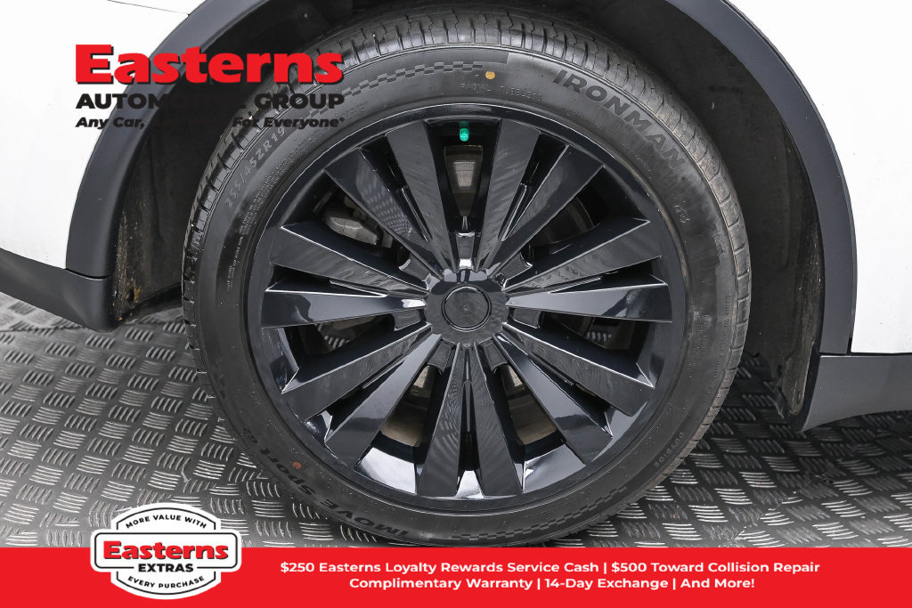 Used 2023 Tesla Model Y Long Range AWD/4WD image 25