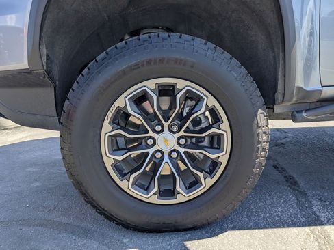 Used 2022 Chevrolet Colorado ZR2 AWD/4WD image 35