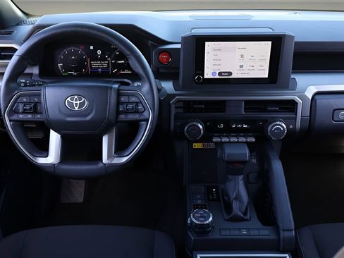 Certified 2025 Toyota 4Runner TRD Off-Road image 13