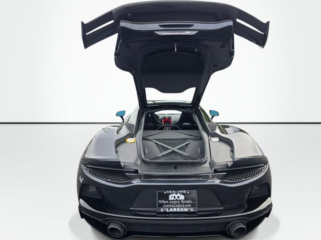 Used 2022 McLaren GT RWD image 26