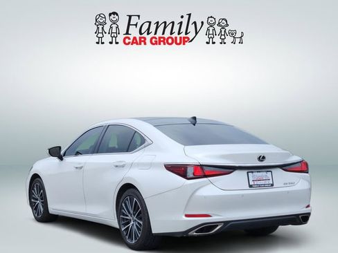 Used 2023 Lexus ES 350 w/ Premium Package FWD image 3