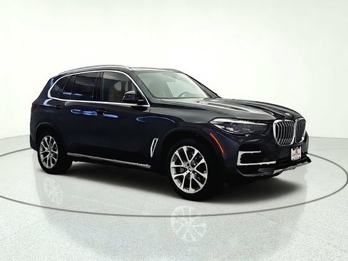 Used 2022 BMW X5 xDrive40i w/ Premium Package AWD/4WD image 9