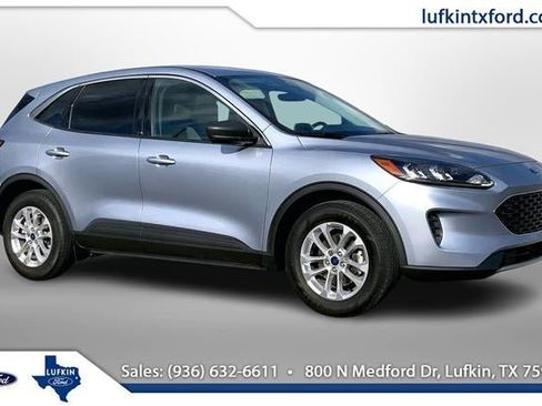 Used 2022 Ford Escape SE w/ Cold Weather Package image 1
