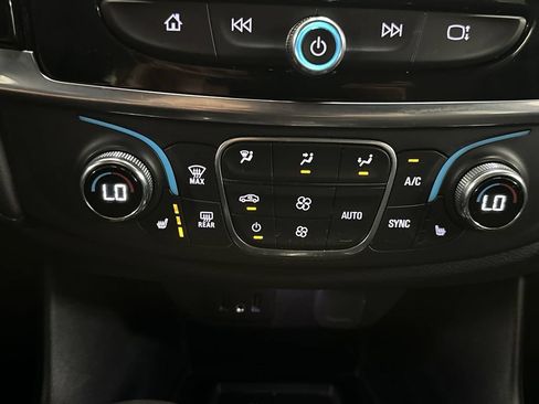Used 2023 Chevrolet Traverse LT w/ LPO, Floor Liner Package AWD/4WD image 44
