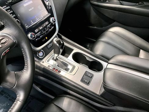 Used 2023 Nissan Murano SV w/ SV Midnight Edition Package image 11