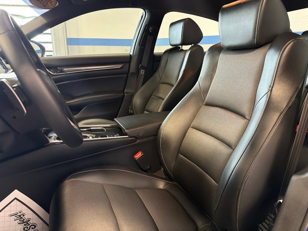Used 2022 Honda Accord Sport image 21