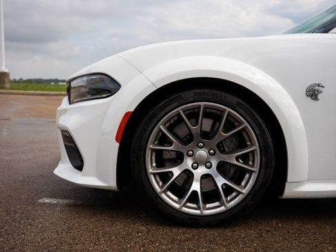 Used 2020 Dodge Charger SRT Hellcat w/ Harman/Kardon Audio Group RWD image 12