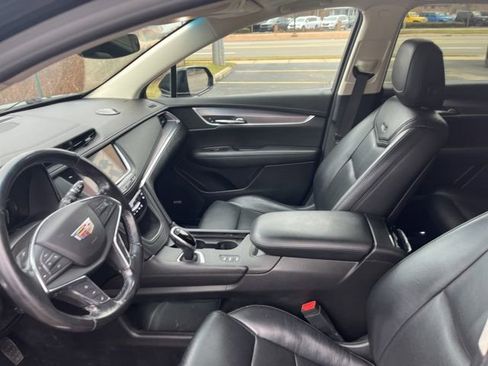 Used 2019 Cadillac XT5 Premium Luxury image 12