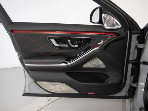 Used 2024 Mercedes-Benz S 63 AMG S image 35