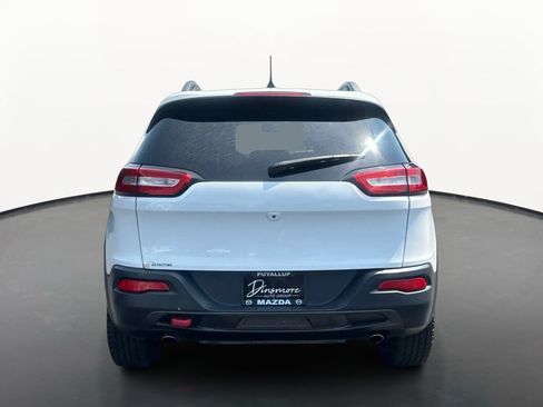 Used 2016 Jeep Cherokee Trailhawk w/ Leather Interior Group AWD/4WD image 4
