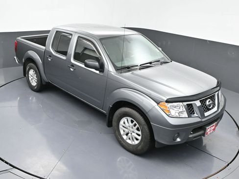 Used 2021 Nissan Frontier SV w/ SV Utility Package image 35