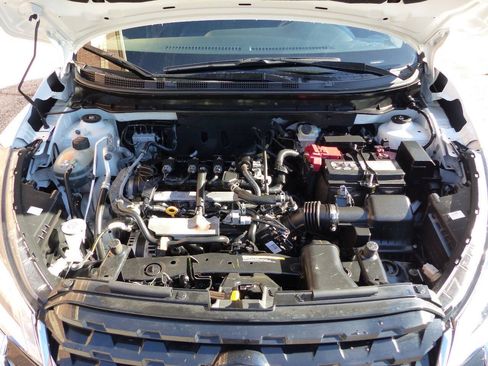 Used 2023 Nissan Kicks S FWD image 15