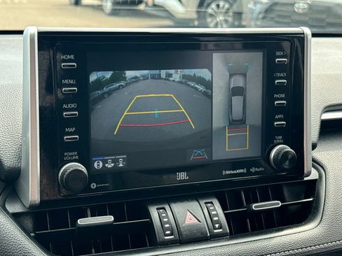 Used 2020 Toyota RAV4 Limited AWD/4WD image 26