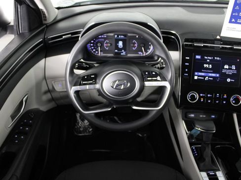 Certified 2022 Hyundai Tucson SEL FWD image 8