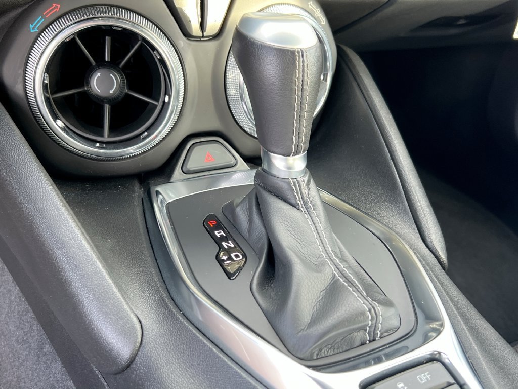 Used 2023 Chevrolet Camaro LT w/ Technology Package RWD image 27