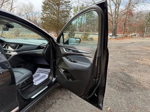 Used 2019 Buick Enclave Premium w/ Experience Buick Package image 14