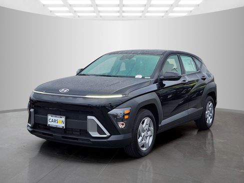 New 2026 Hyundai Kona SE image 3
