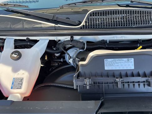 Used 2023 Chevrolet Express 2500 w/ Driver Convenience Package image 30