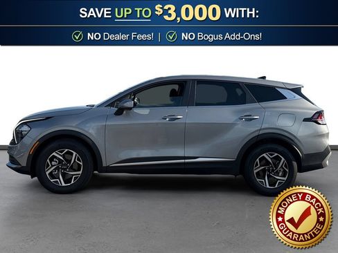 Used 2023 Kia Sportage LX FWD image 2
