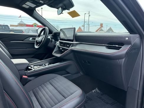 Used 2025 Ford Explorer ST-Line image 25