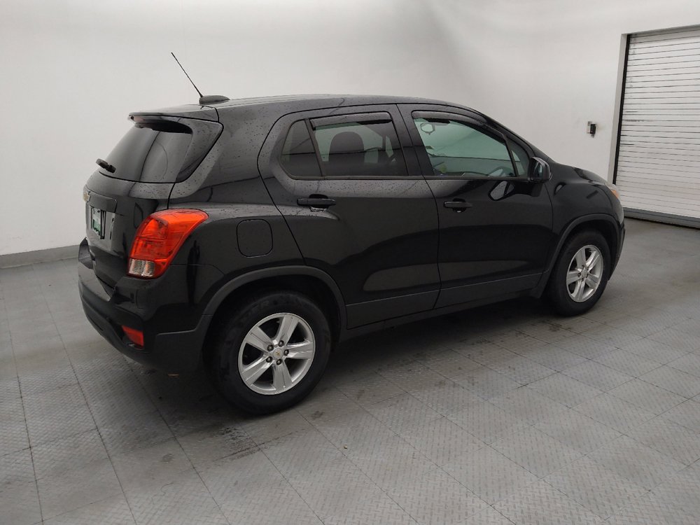 Used 2021 Chevrolet Trax LS w/ Tint and Cruise Package FWD image 10