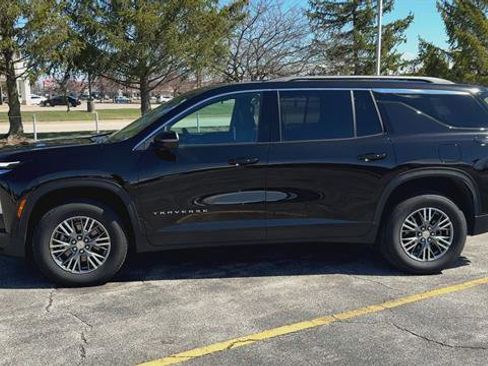 Certified 2025 Chevrolet Traverse LT w/ Driver Confidence Package AWD/4WD image 5