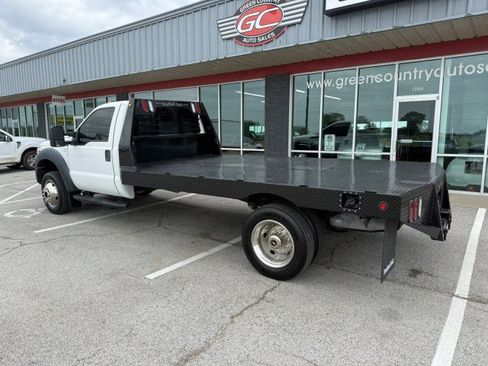 Used 2015 Ford F550 4x4 Regular Cab Super Duty image 4